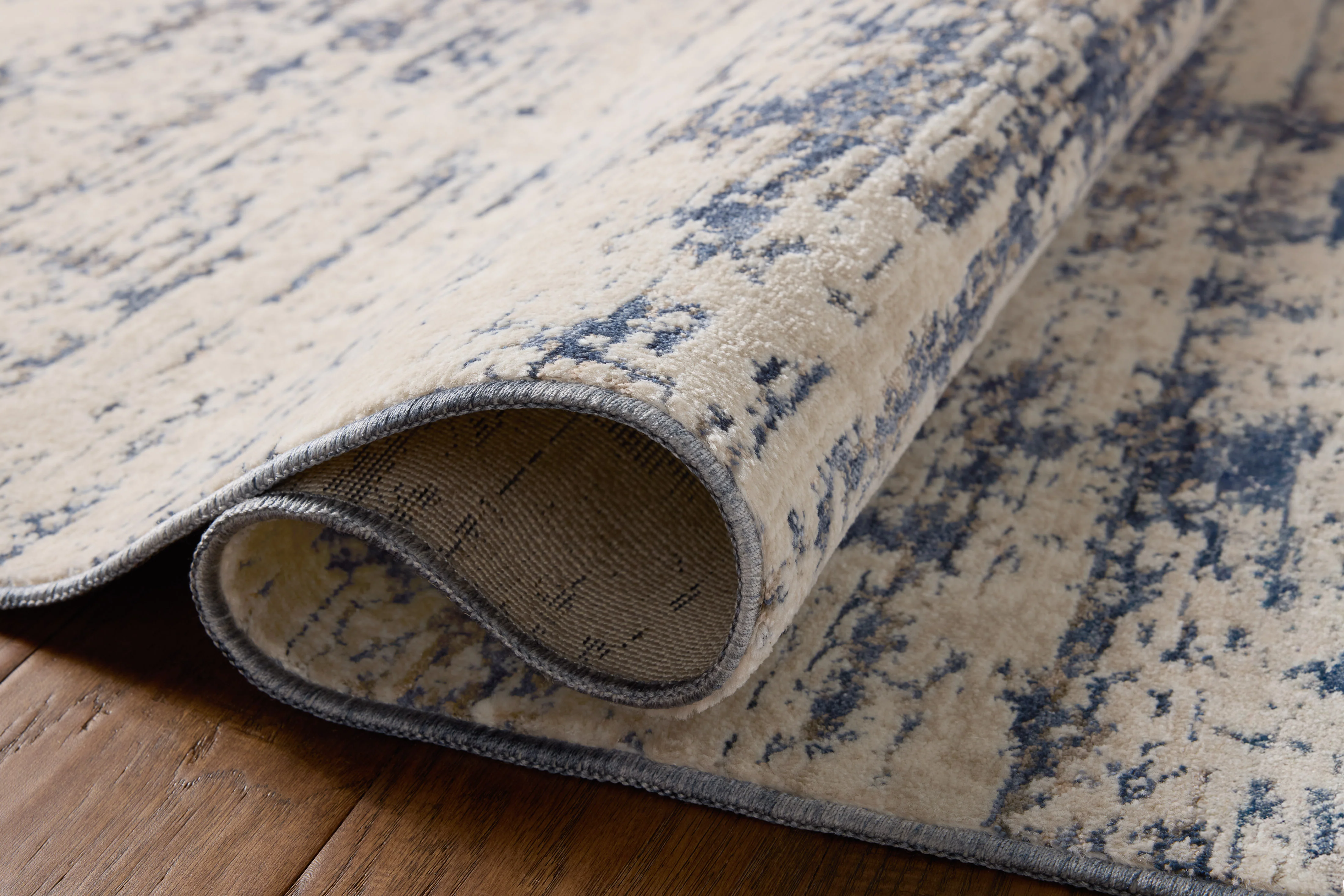 Nellie Dove / Blue Rug (NEL-05) - Image 4