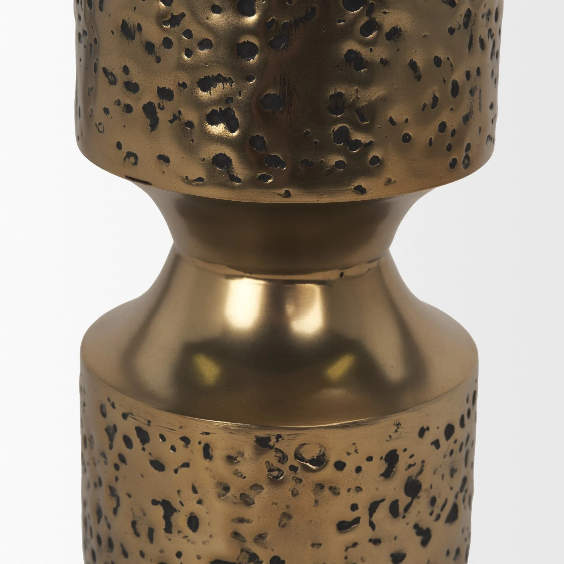 Akira Gold Candle Holder - Image 9