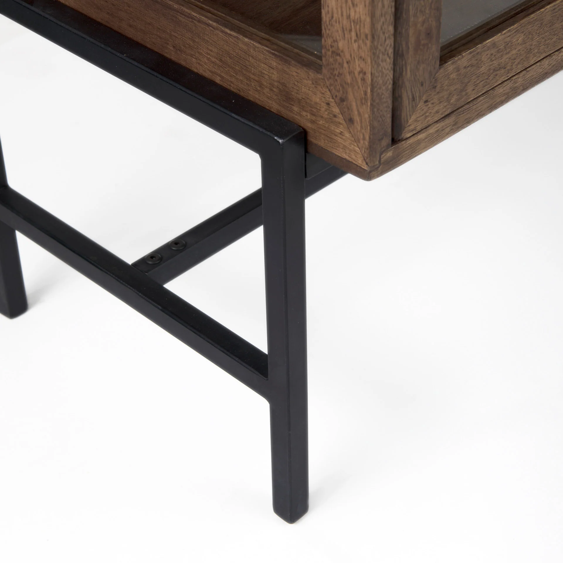 Arelius Accent Cabinet - Image 39