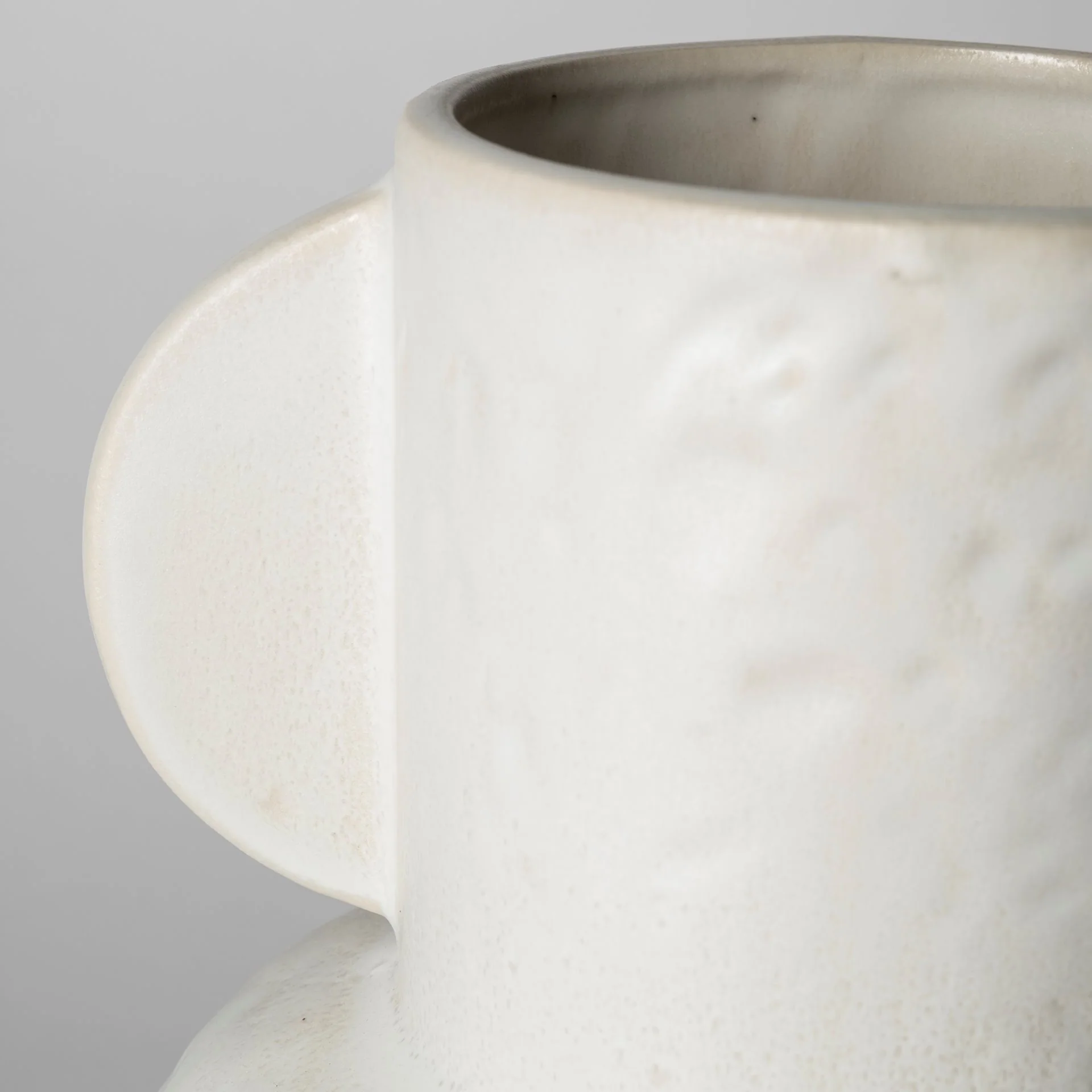 Judy Vase - Image 15