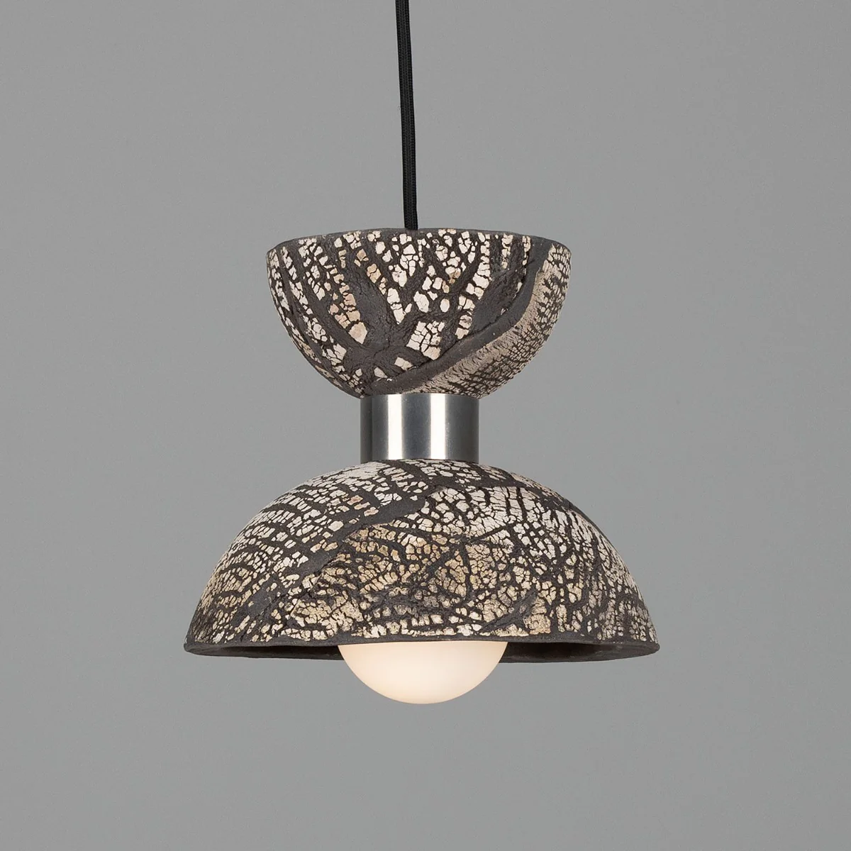 Nakaii Pendant Black Clay - Image 3
